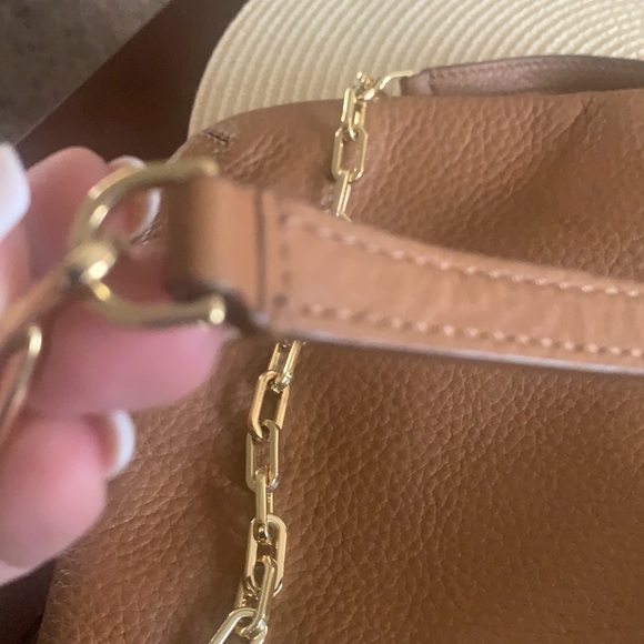 Tory Burch flat neutral versatile purse. Used once. Perfect condition - Picture 7 of 12